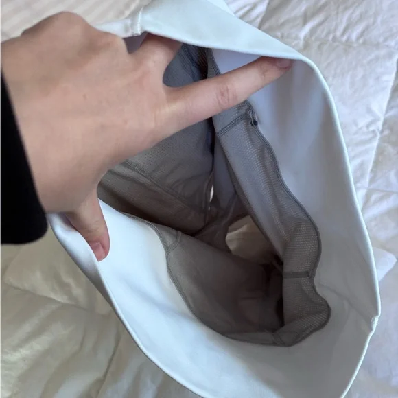 Vuori Volley Skirt in white - Picture 4 of 7